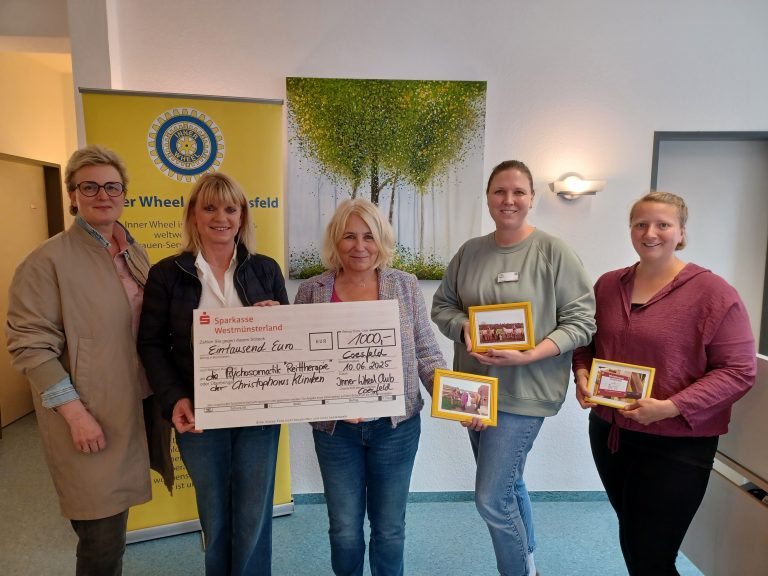 Christophorus Kliniken Spende Inner Wheel Club Coesfeld für Reittherapie