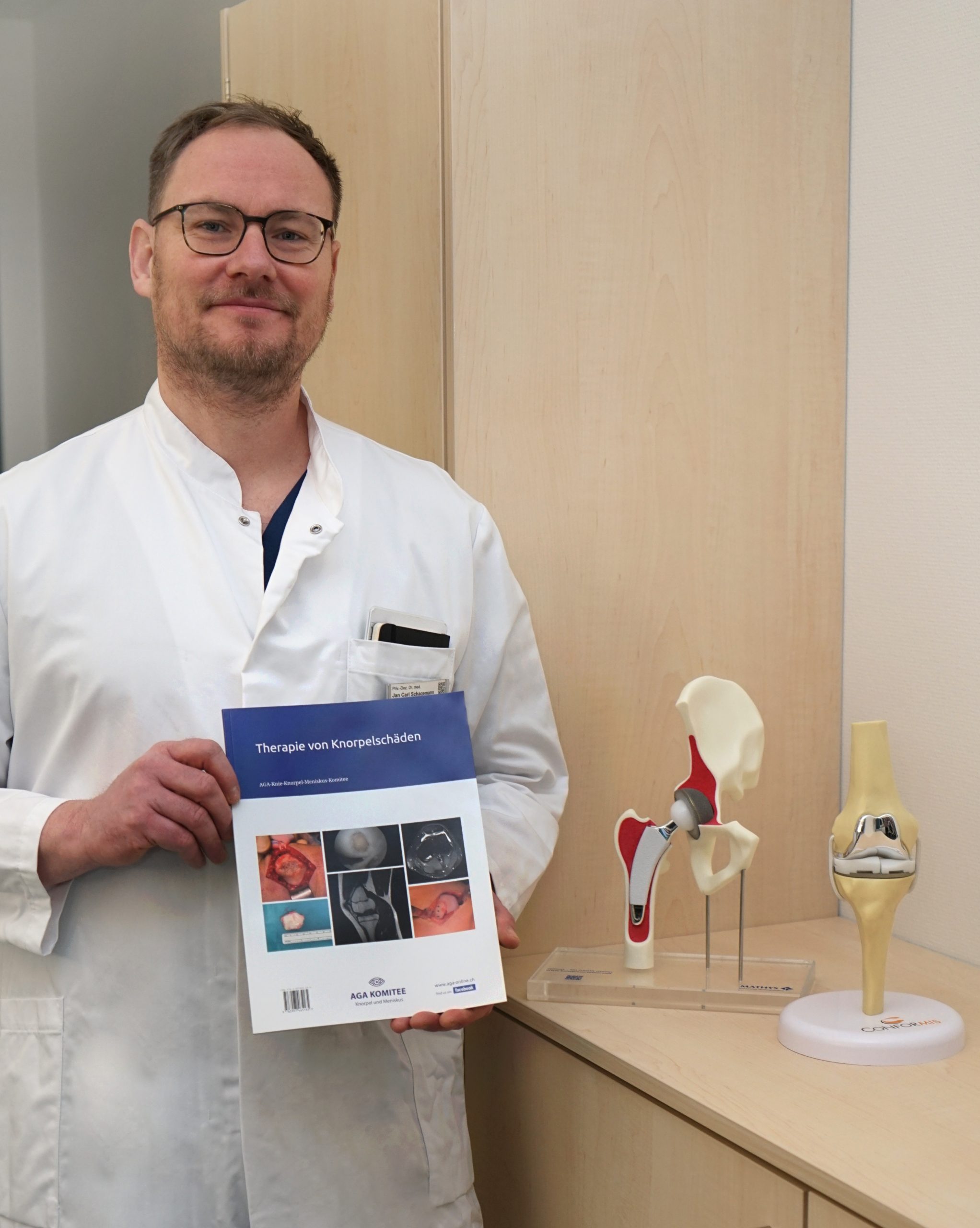 Christophorus Klinike Klinik fuer Orthopaedie und Unfallchirurgie AGA Broschuere Knorpeltherapie